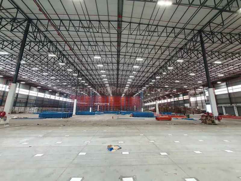 Logistics Warehouse to rent
