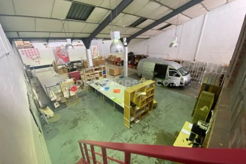 Factory to buy in Epping Industrial