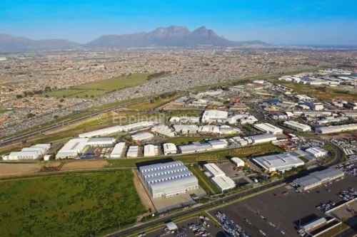 Warehouse to Let in Airport Industria Cape Town