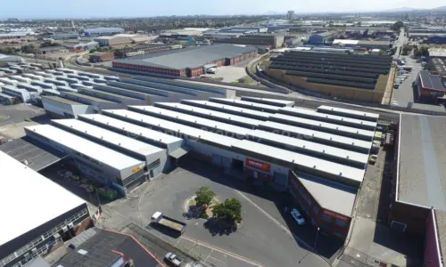 Warehousing with large Power Supply
