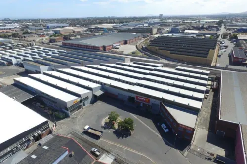 Warehousing with large Power Supply