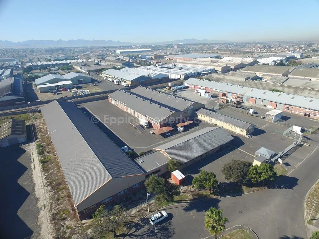 Industrial property to Rent in Epping