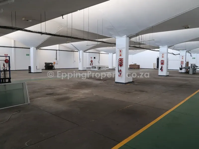 Free-Standing Factory for Lease in Epping