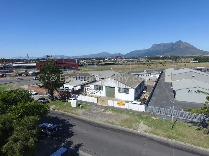 Factory for Rent in Epping Industrial