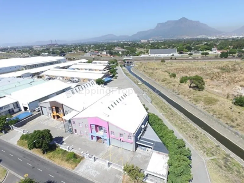 Warehouse for Rent close to Epping