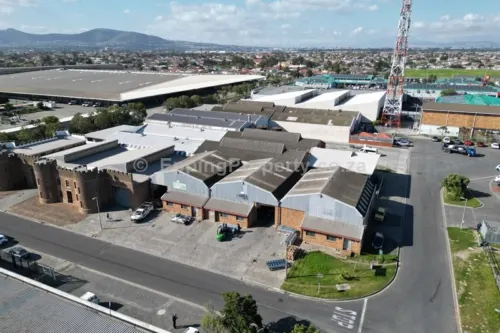 Factory to let at Western Province Park Epping