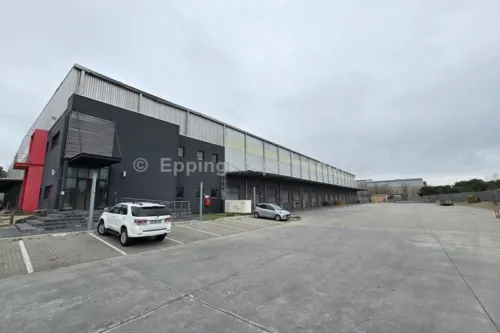Warehouse To Let in Parow Industrial