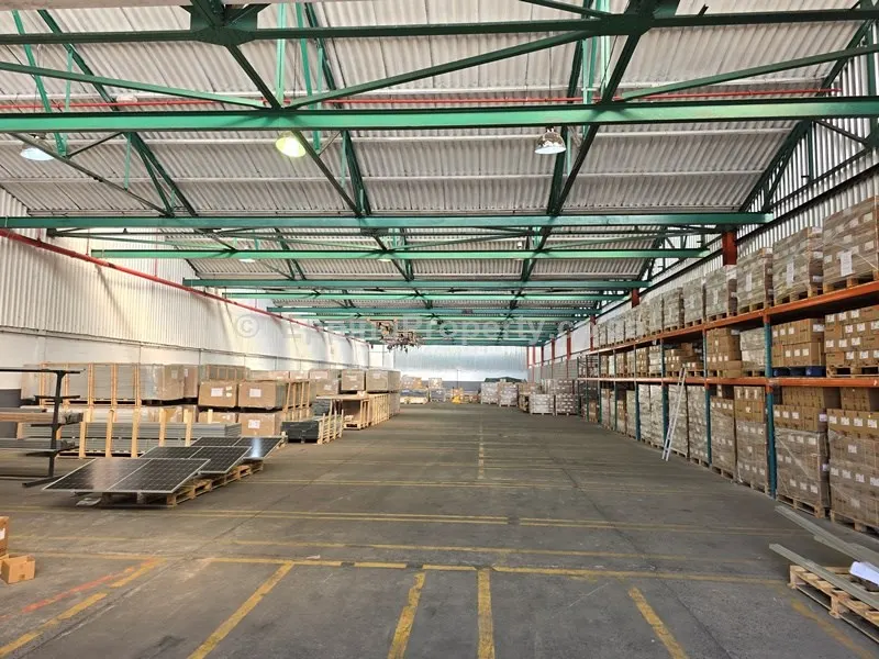 Warehouse to rent close to Epping Avenue