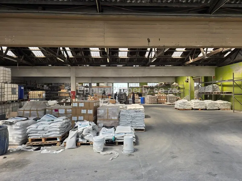 Warehouse to rent in Epping Industria