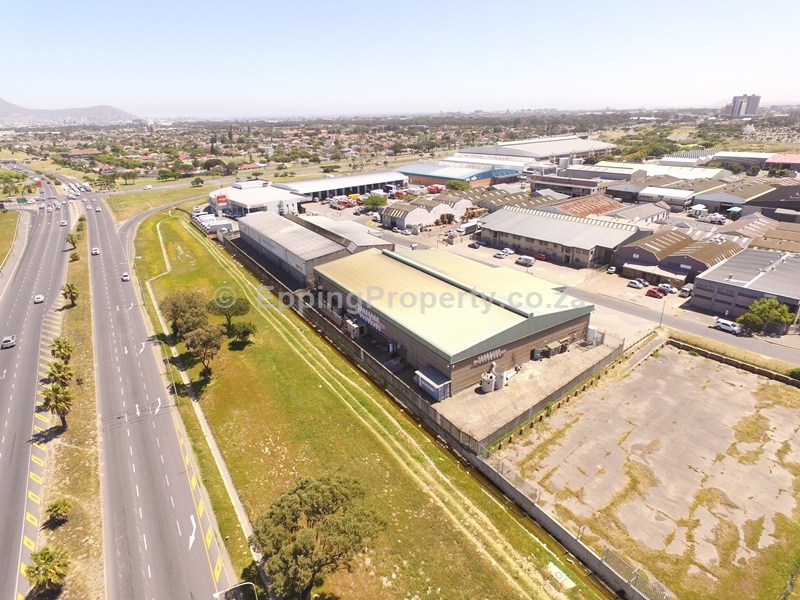 Industrial warehouse and office for Rent