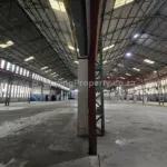 High Warehouse to Let in Epping Industria