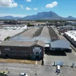 High Warehouse to Let in Epping Industria